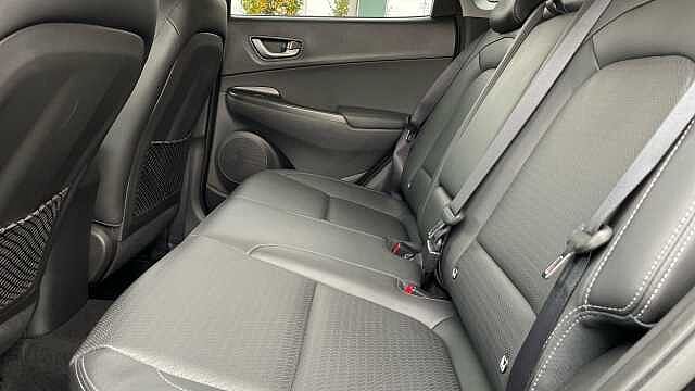 Hyundai KONA 1.6 T-GDi Premium GT SUV 5dr Petrol DCT 4WD Euro 6 (s/s) (177 ps) Black