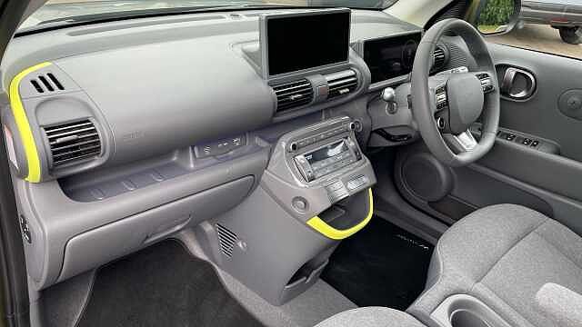 Hyundai INSTER Long Range 49kWh Cross SUV 5dr Electric Auto (115 ps) Amazonas Green