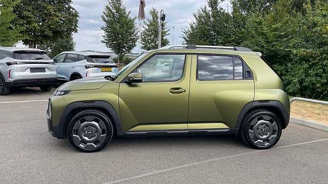 Hyundai INSTER Long Range 49kWh Cross SUV 5dr Electric Auto (115 ps) Amazonas Green
