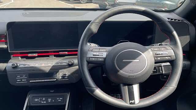 Hyundai KONA 1.6 T-GDi N Line SUV 5dr Petrol DCT Euro 6 (s/s) (138 ps) Shimmering Silver (2TR)