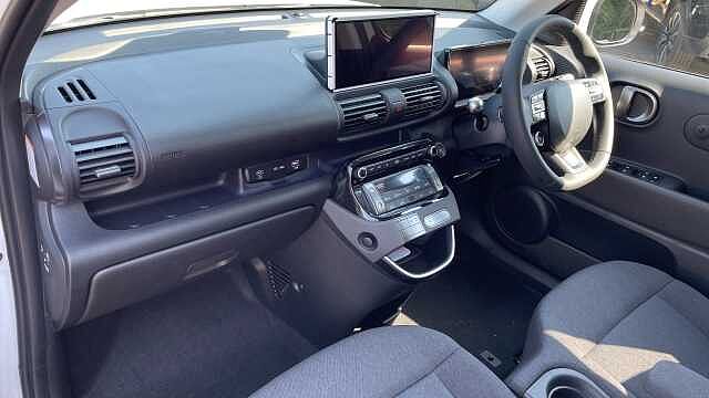 Hyundai INSTER Long Range 49kWh 02 SUV 5dr Electric Auto (115 ps)