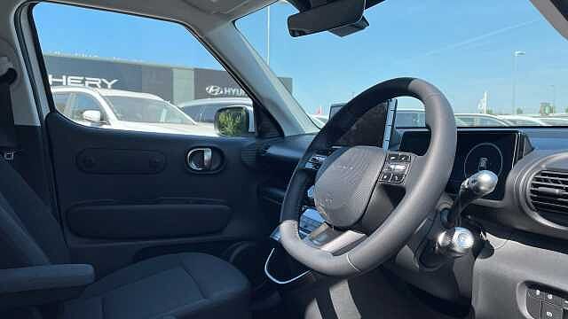 Hyundai INSTER Long Range 49kWh 02 SUV 5dr Electric Auto (115 ps)