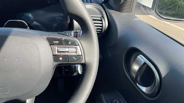 Hyundai INSTER Long Range 49kWh 02 SUV 5dr Electric Auto (115 ps)