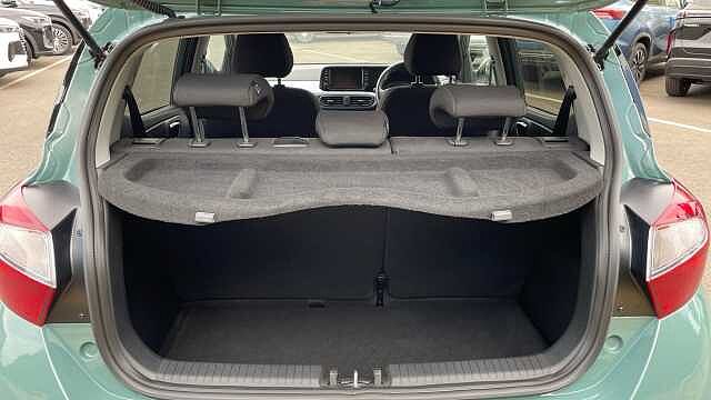Hyundai i10 1.2 Premium Hatchback 5dr Petrol Manual Euro 6 (s/s) (84 ps)