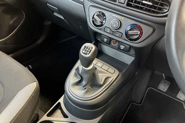 Hyundai i10 1.2 Advance Euro 6 (s/s) 5dr