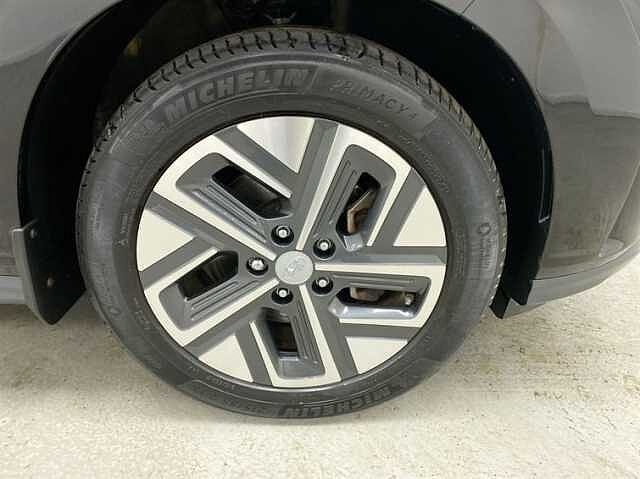 Hyundai KONA 100kW SE Connect 39kWh 5dr Auto