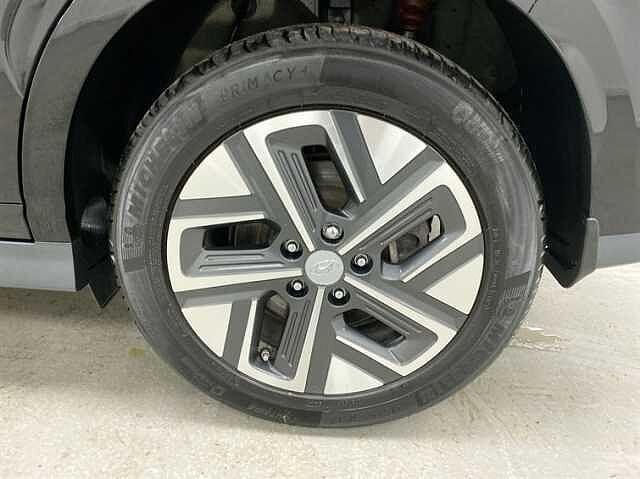 Hyundai KONA 100kW SE Connect 39kWh 5dr Auto