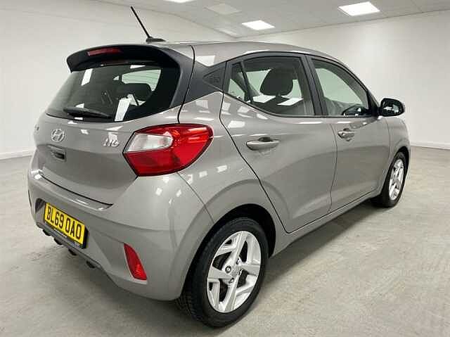 Hyundai I10 1.0 MPi SE Connect 5dr Auto BRONZE