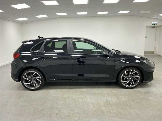 Hyundai I30 1.5T GDi N Line 5dr DCT BLACK