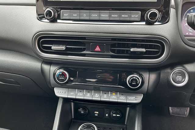 Hyundai Kona 1.6 H Gdi Ultimate Suv 5dr Petrol Hybrid Dct Euro 6 (s/s) (141 Ps)