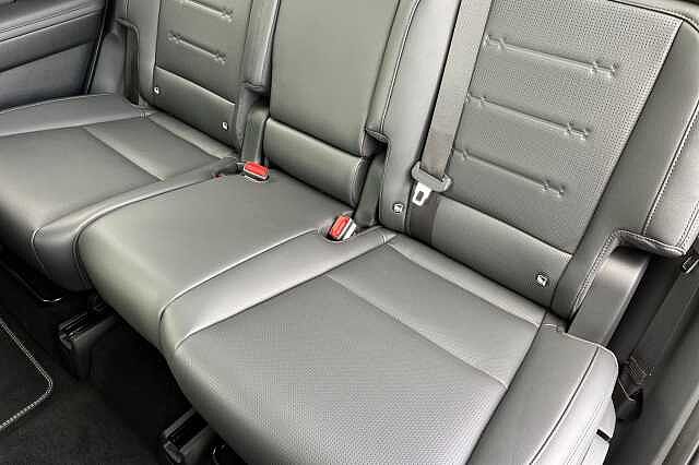 Hyundai Santa Fe 1.6 H T Gdi Ultimate Suv 5dr Petrol Hybrid Auto Euro 6 (s/s) (7seat) (215 Ps)