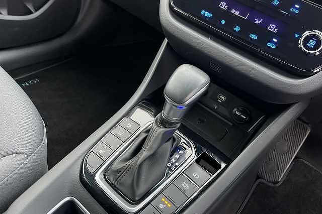 Hyundai IONIQ 1.6 H Gdi Premium Hatchback 5dr Petrol Hybrid Dct Euro 6 (s/s) (141 Ps) Grey