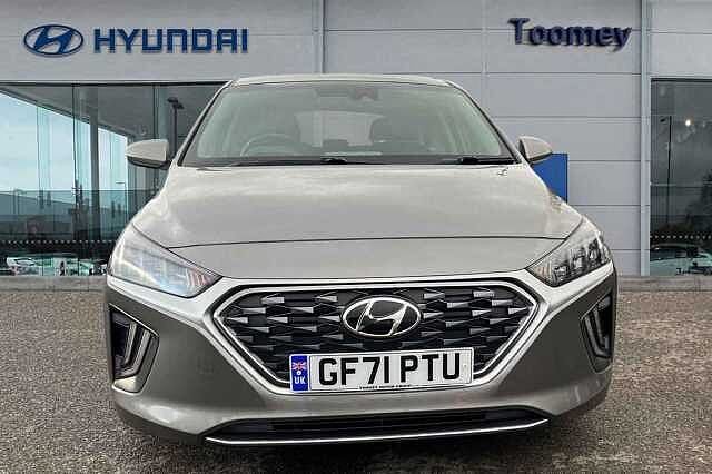Hyundai IONIQ 1.6 H Gdi Premium Hatchback 5dr Petrol Hybrid Dct Euro 6 (s/s) (141 Ps) Grey