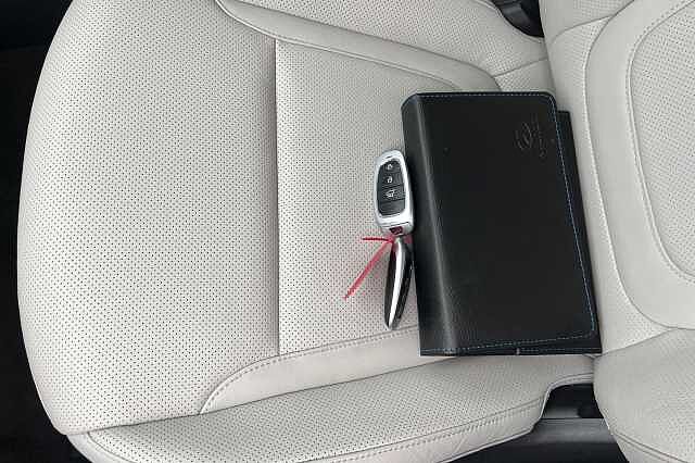 Hyundai TUCSON 1.6 H T Gdi Ultimate Suv 5dr Petrol Hybrid Auto Euro 6 (s/s) (230 Ps) Sunset Red