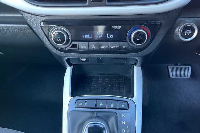 Hyundai I10 1.2 Premium Hatchback 5dr Petrol Auto Euro 6 (s/s) (84 Ps) Brass