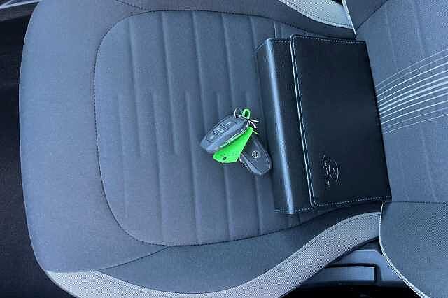 Hyundai I10 1.2 Premium Hatchback 5dr Petrol Auto Euro 6 (s/s) (84 Ps) Brass