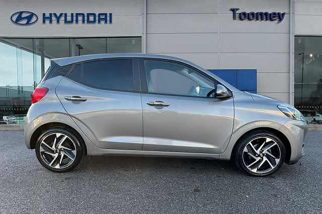 Hyundai I10 1.2 Premium Hatchback 5dr Petrol Auto Euro 6 (s/s) (84 Ps) Brass