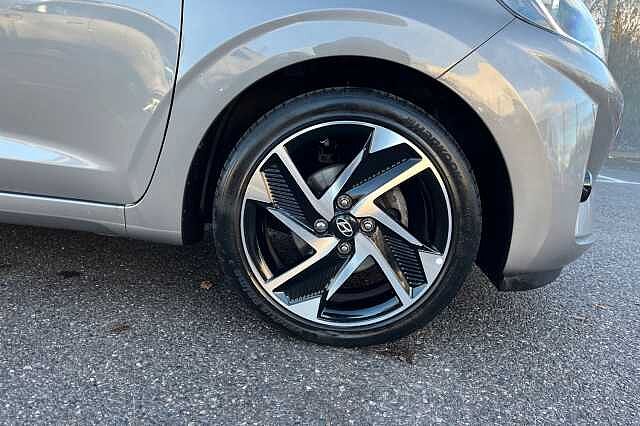 Hyundai I10 1.2 Premium Hatchback 5dr Petrol Auto Euro 6 (s/s) (84 Ps) Brass