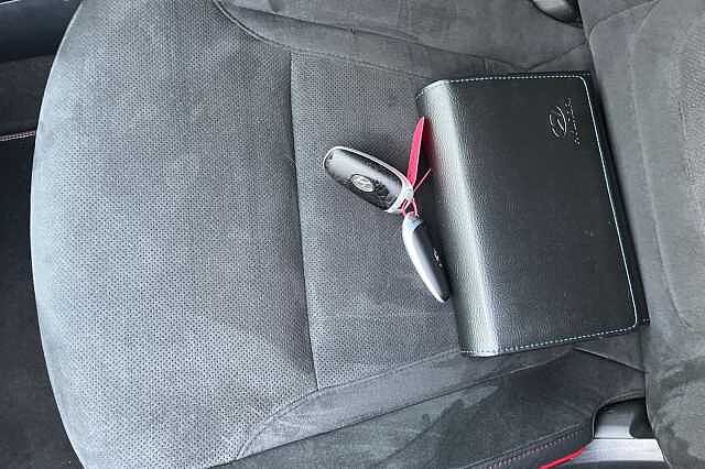 Hyundai TUCSON 1.6 H T Gdi N Line Suv 5dr Petrol Hybrid Auto Euro 6 (s/s) (230 Ps) Shadow Grey