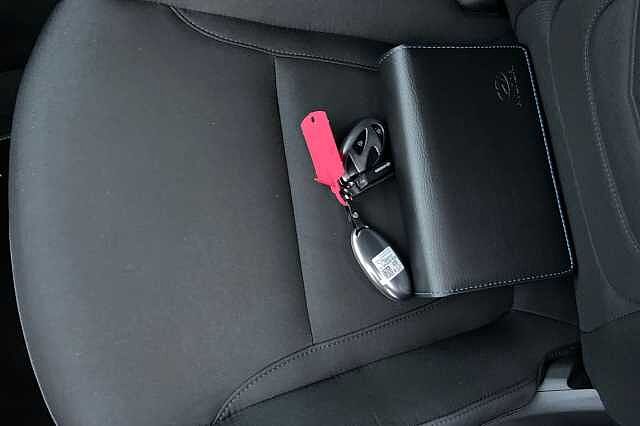 Hyundai TUCSON 1.6 T Gdi Premium Suv 5dr Petrol Hybrid Auto Euro 6 (s/s) (215 Ps) Ecotronic Grey