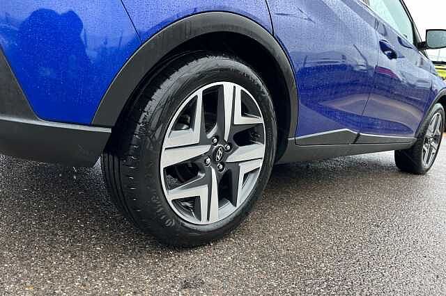 Hyundai BAYON 1.0 T Gdi Mhev Ultimate Suv 5dr Petrol Hybrid Dct Euro 6 (s/s) (100 Ps) Intense Blue/Black