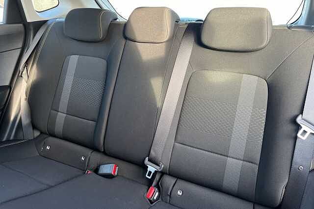 Hyundai I20 1.0 T Gdi Advance Hatchback 5dr Petrol Dct Euro 6 (s/s) (100 Ps) Lumen Grey