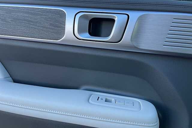Hyundai SANTA FE 1.6 T Gdi 13.8kwh Ultimate Suv 5dr Petrol Plug In Hybrid Auto 4wd Euro 6 (s/s) ( Metallic - Ecotronic grey