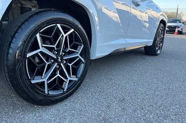 Hyundai TUCSON 1.6 H T Gdi N Line Suv 5dr Petrol Hybrid Auto Euro 6 (s/s) (230 Ps) Atlas White