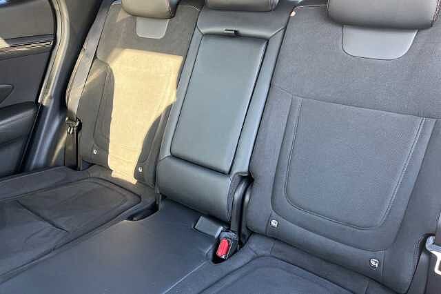 Hyundai TUCSON 1.6 H T Gdi N Line Suv 5dr Petrol Hybrid Auto Euro 6 (s/s) (230 Ps) Atlas White