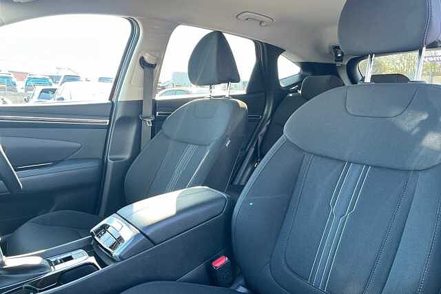 Hyundai TUCSON 1.6 T Gdi Mhev Premium Suv 5dr Petrol Hybrid Dct Euro 6 (s/s) (150 Ps) Sunset Red