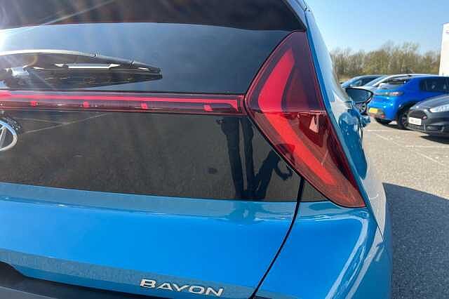 Hyundai BAYON 1.0 T Gdi Mhev Ultimate Suv 5dr Petrol Hybrid Manual Euro 6 (s/s) (100 Ps) Aqua Turquoise/Black Roof