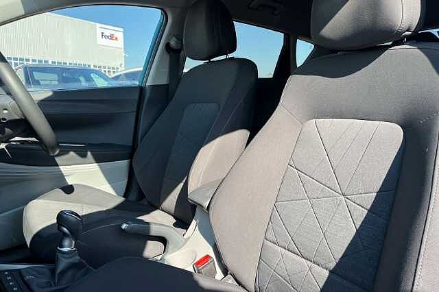 Hyundai BAYON 1.0 T Gdi Mhev Ultimate Suv 5dr Petrol Hybrid Manual Euro 6 (s/s) (100 Ps) Aqua Turquoise/Black Roof