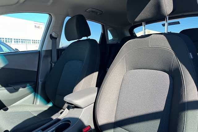 Hyundai Kona 1.6 H Gdi Premium Suv 5dr Petrol Hybrid Dct Euro 6 (s/s) (141 Ps)