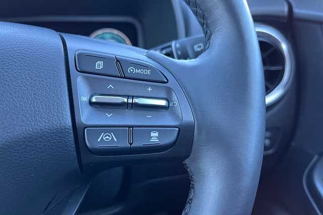 Hyundai Kona 1.6 H Gdi Premium Suv 5dr Petrol Hybrid Dct Euro 6 (s/s) (141 Ps)