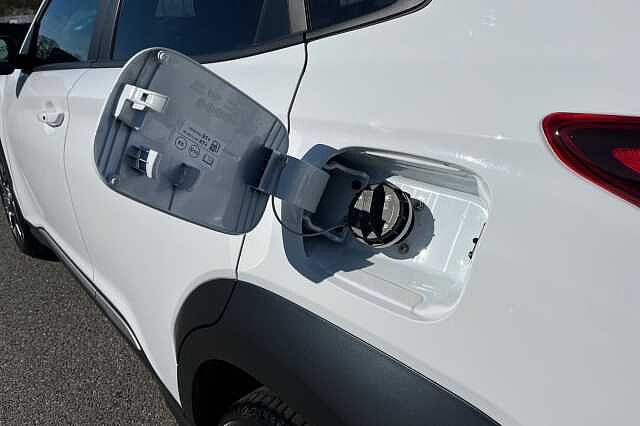 Hyundai Kona 1.6 H Gdi Premium Suv 5dr Petrol Hybrid Dct Euro 6 (s/s) (141 Ps)