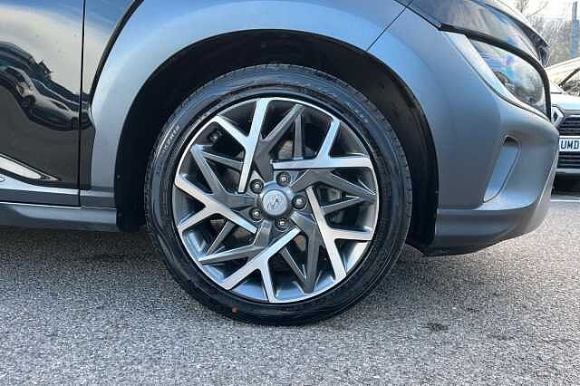 Hyundai KONA 1.6 H Gdi Premium Suv 5dr Petrol Hybrid Dct Euro 6 (s/s) (141 Ps) Phantom Black