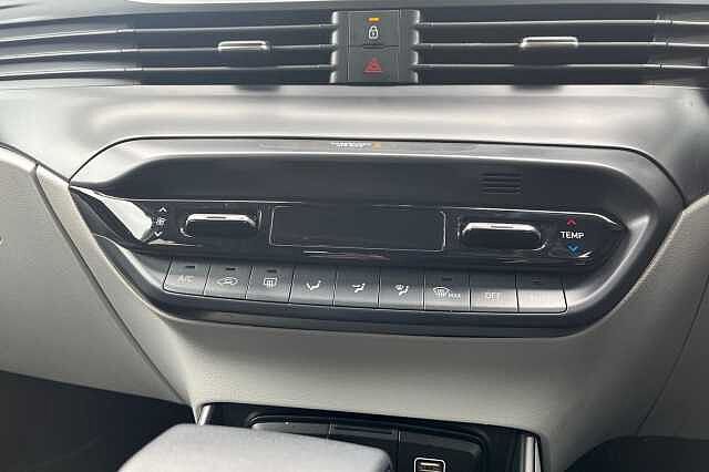 Hyundai I20 1.0 T Gdi Ultimate Hatchback 5dr Petrol Dct Euro 6 (s/s) (100 Ps) Atlas White