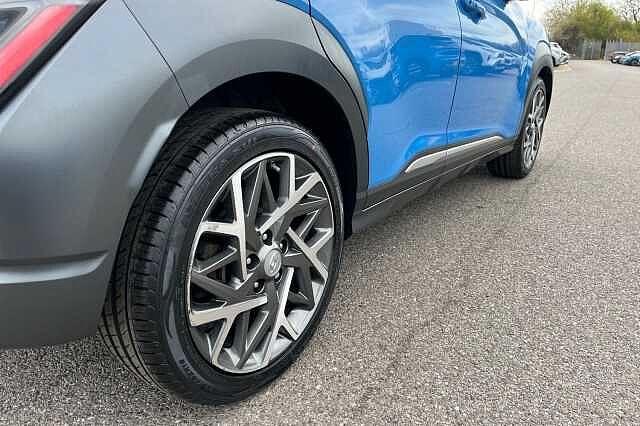 Hyundai KONA 1.6 H Gdi Premium Suv 5dr Petrol Hybrid Dct Euro 6 (s/s) (141 Ps) Surfy Blue