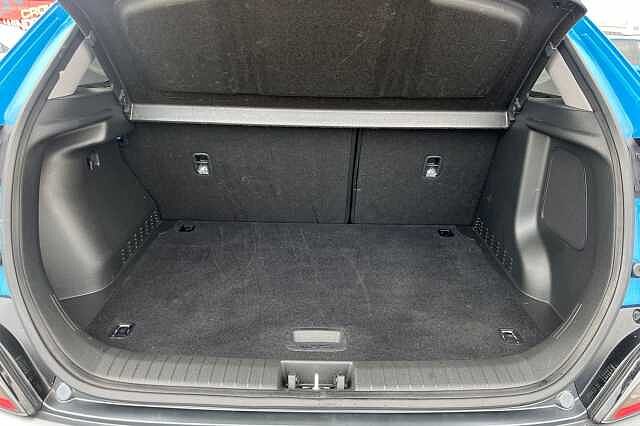 Hyundai KONA 1.6 H Gdi Premium Suv 5dr Petrol Hybrid Dct Euro 6 (s/s) (141 Ps) Surfy Blue