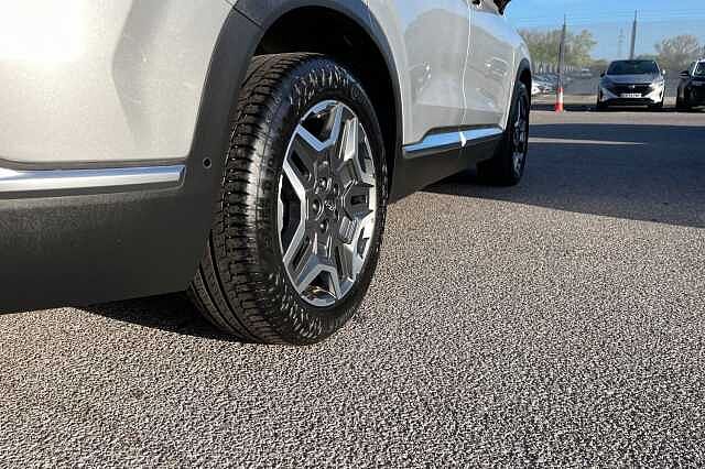 Hyundai SANTA FE 1.6 H T Gdi Ultimate Suv 5dr Petrol Hybrid Auto Euro 6 (s/s) (230 Ps) Typhoon Silver