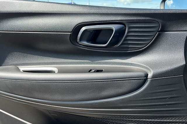 Hyundai BAYON 1.0 T Gdi Mhev Premium Suv 5dr Petrol Hybrid Dct Euro 6 (s/s) (100 Ps) Aurora Grey