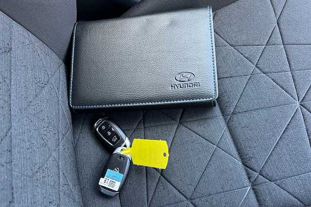 Hyundai BAYON 1.0 T Gdi Mhev Premium Suv 5dr Petrol Hybrid Dct Euro 6 (s/s) (100 Ps) Aurora Grey