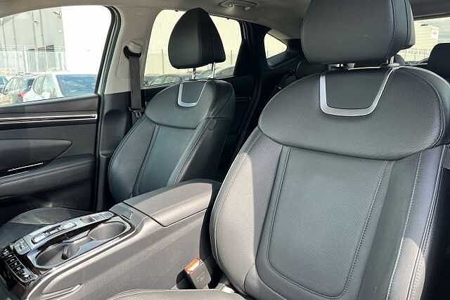 Hyundai TUCSON 1.6 H T Gdi Ultimate Suv 5dr Petrol Hybrid Auto Euro 6 (s/s) (230 Ps) Serenity White