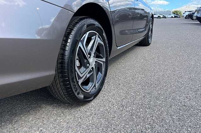 Hyundai I30 1.0 T Gdi Mhev Se Connect Tourer 5dr Petrol Hybrid Manual Euro 6 (s/s) (120 Ps) Silky Bronze