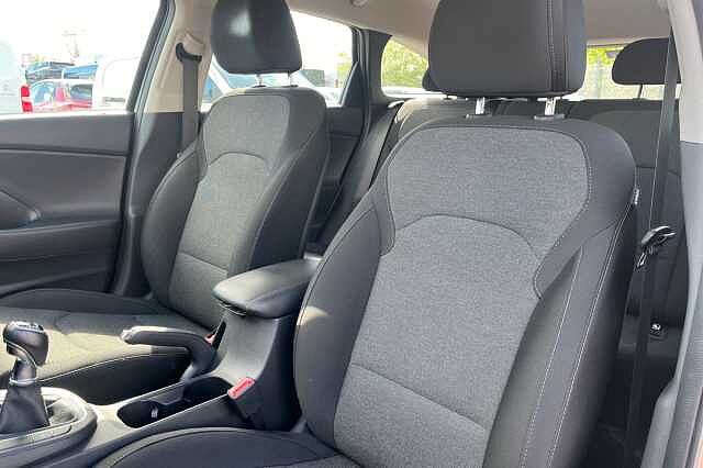 Hyundai I30 1.0 T Gdi Mhev Se Connect Tourer 5dr Petrol Hybrid Manual Euro 6 (s/s) (120 Ps) Silky Bronze