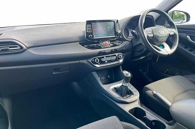 Hyundai I30 1.0 T Gdi Mhev Se Connect Tourer 5dr Petrol Hybrid Manual Euro 6 (s/s) (120 Ps) Silky Bronze