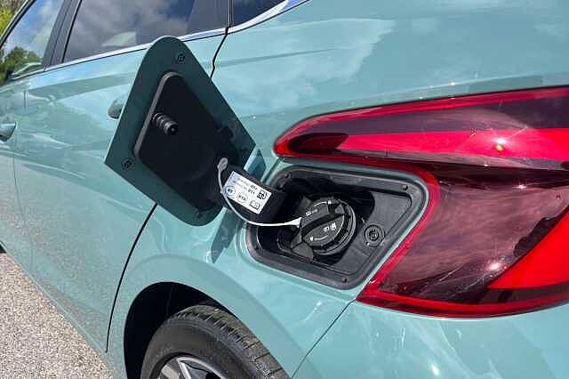 Hyundai I20 1.0 T Gdi Ultimate Hatchback 5dr Petrol Dct Euro 6 (s/s) (100 Ps) Mangrove Green