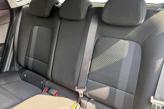 Hyundai I20 1.0 T Gdi Ultimate Hatchback 5dr Petrol Dct Euro 6 (s/s) (100 Ps) Mangrove Green