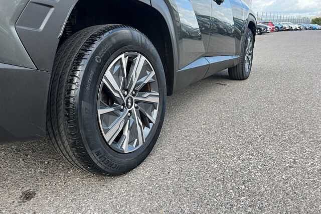 Hyundai TUCSON 1.6 H T Gdi Se Connect Suv 5dr Petrol Hybrid Auto Euro 6 (s/s) (230 Ps) Amazon Grey