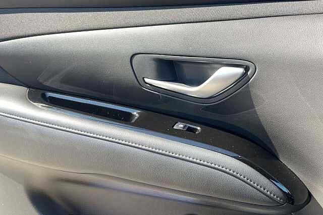 Hyundai Tucson 1.6 T Gdi Mhev Premium Suv 5dr Petrol Hybrid Dct Euro 6 (s/s) (150 Ps)